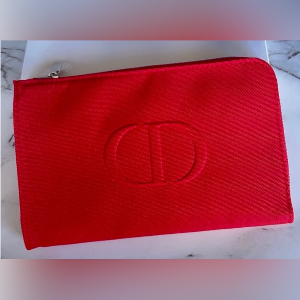 ⭐️HOST PICK⭐️Christian Dior red make up bag. Never used. Perfect condition.